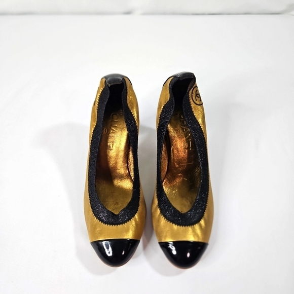 Chanel Metallic Lambskin Gold & Black Womens Heels Size 37 - Picture 6 of 8